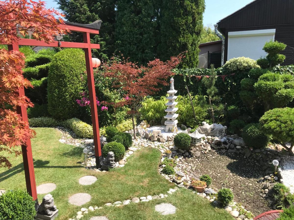 Nyaralo Japankerttel - Apartment With Japanese Garden Balatonmáriafürdő Exteriör bild