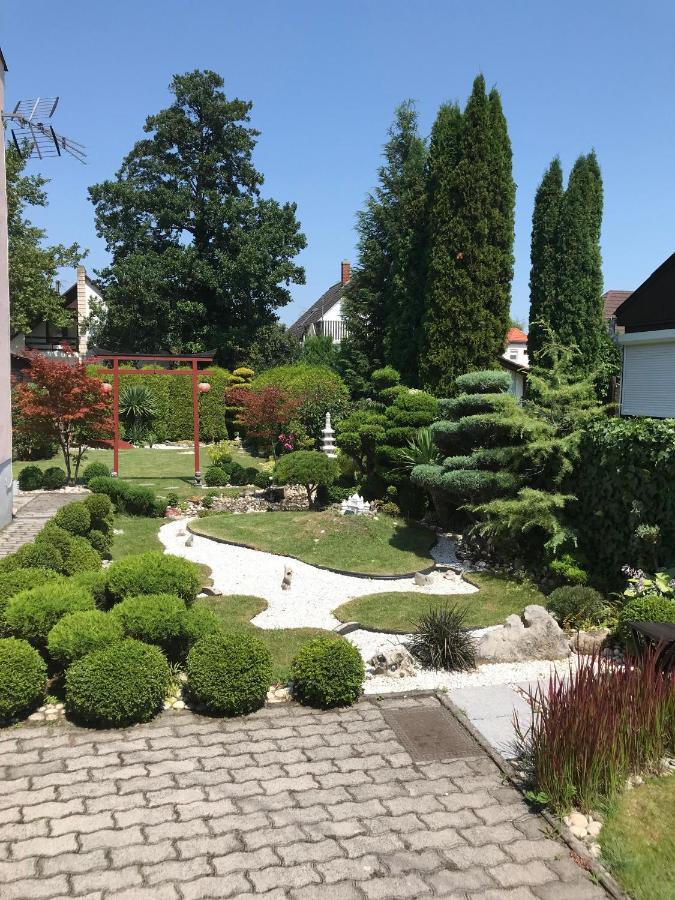Nyaralo Japankerttel - Apartment With Japanese Garden Balatonmáriafürdő Exteriör bild