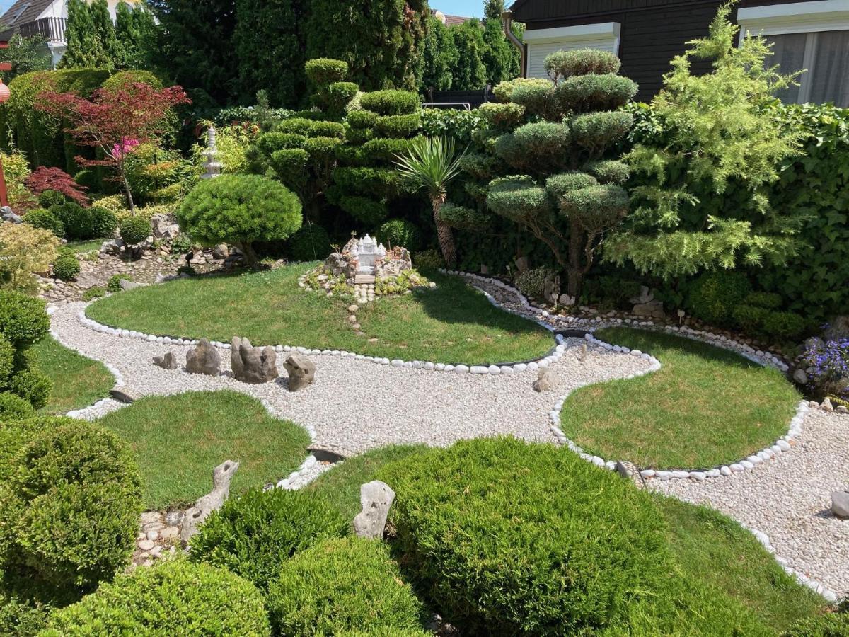 Nyaralo Japankerttel - Apartment With Japanese Garden Balatonmáriafürdő Exteriör bild